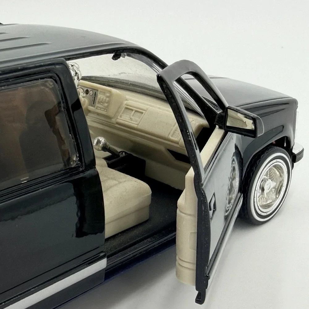 ULTRA RARE Sunnyside 1:24 Scale Black 1993 Chevy Suburban Lowrider 4/6 Drop Kit